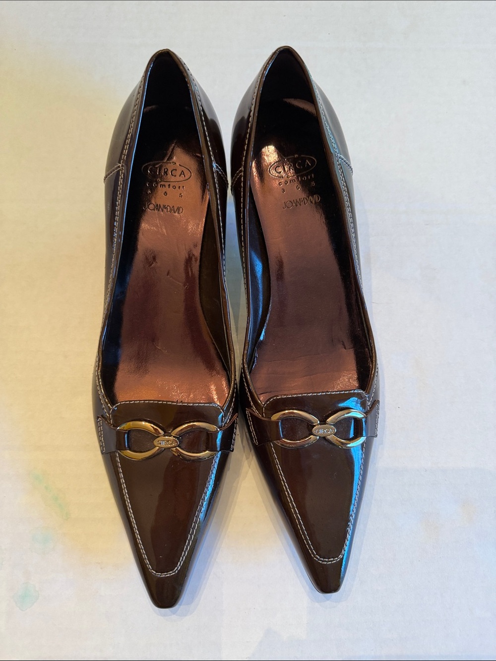 Joan & David Circa  Brown Patent Pointed Toe Pumps with Gold Link 8 1/2